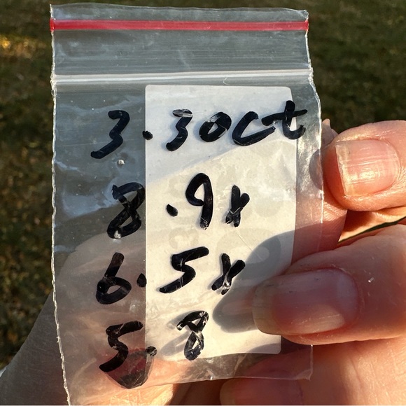 Reddish Garnet 3.30 CT's Attractive Piece - Picture 9 of 16